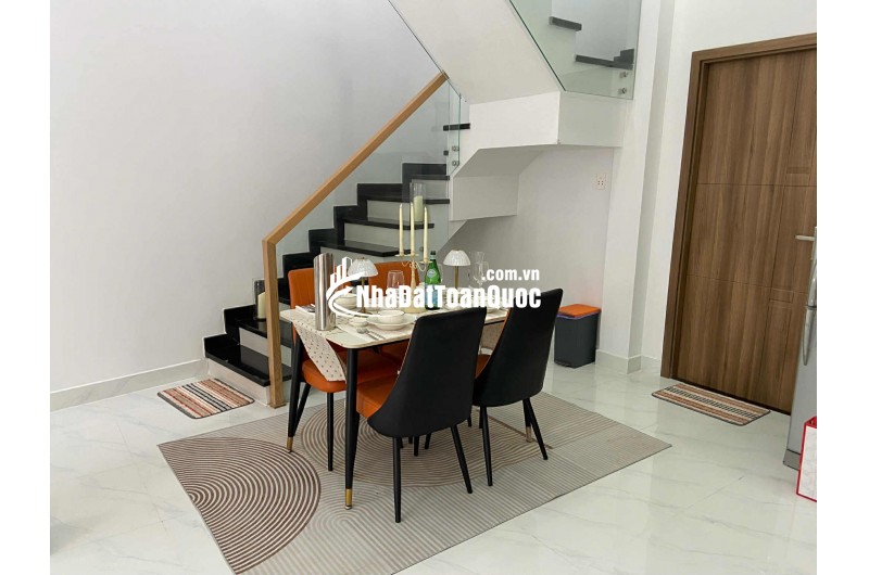 Bán nhà sát căn mặt tiền đường Tỉnh Lộ 10, DT 63m2, xây mới 1 trệt, 1 lầu